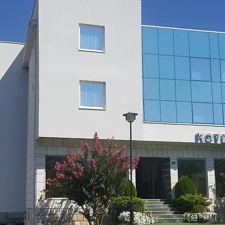 Kaktus 4*